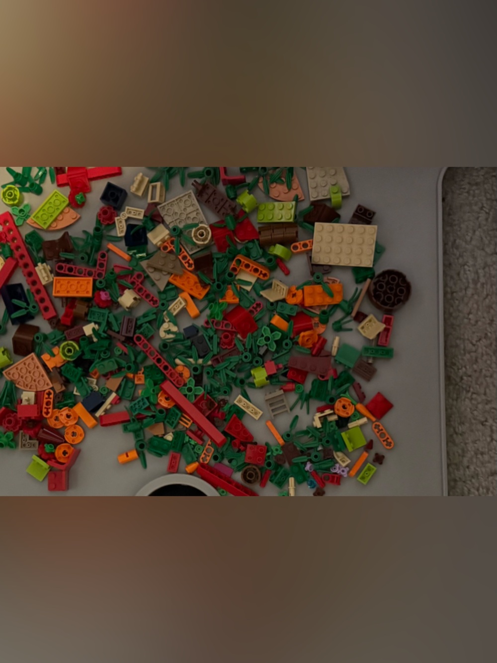 LEGO Bulk Lot Plants Leaves Parts Mixed Pieces Green Red Bundle - Picture 2 of 5